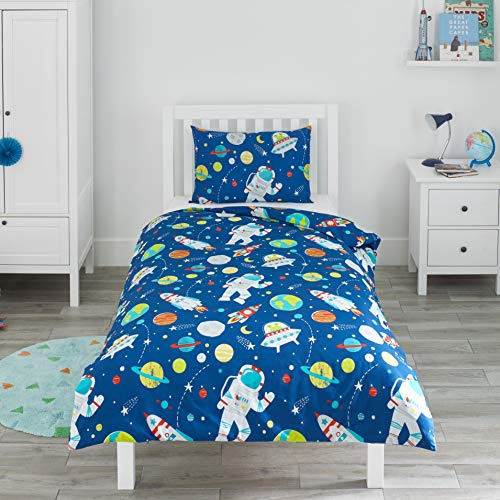 Bloomsbury Mill - Juego de Funda Nórdica para Cuna/Bebe - Espacio Exterior, Cohetes y Planetas - Ropa de Cuna para Niños y Niñas y Almohada Reversible para Cama Infantil/Niño Pequeño - 120 x 150 cm