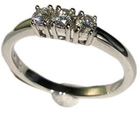 Generico Anello Trilogy in Oro Bianco 18K, Diamanti 0,15 Carati G-I VVS-VS, Misura 12,5, Finitura Lucida
