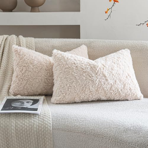 Neelvin Juego de 2 fundas de cojín decorativas de piel sintética color beige de 12 x 20 pulgadas, fundas de almohada de terciopelo para sofá