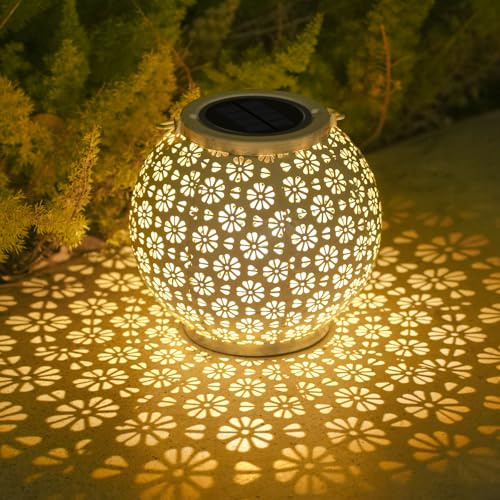 JOYCREATOR Farolillo solar para exteriores, grande, vintage, con flor de ciruelo, IP65, resistente al agua, lámparas solares de metal para exteriores, para jardín, patio, césped, patio, regalos para