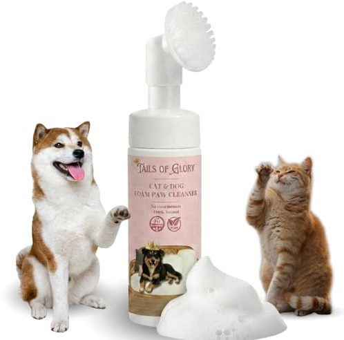 Tails of Glory Natural Paw Cleaner for Cats and Dogs with Soft Brush | No Rinse Cleaner, Portable Paw Cleaner for Dogs & Cats Daily Care (200ml)