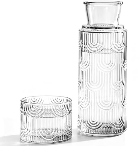 Kompakt 2-i-1-design, sängbord vattenkaraff med glas 630 ml, vattenkaraff med lock skyddar tillförlitligt drycker från damm och föroreningar. (transparent)