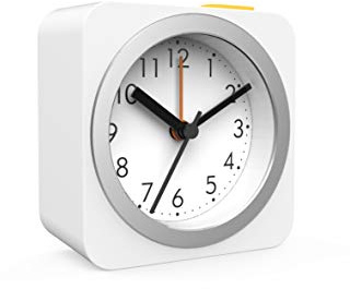 Technoline modern und klassisch zugleich Quarzwecker