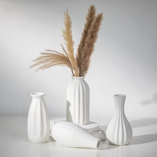 NUPTIO Pequeño Jarron Ceramica Blanca: Floreros Decorativos Capullos Flores para Decoracion Estanterias Baño En Casa - Centro de Mesa Rustico Boho Acanalado para Mesa Set de 4